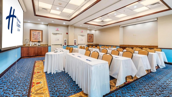 Holiday Inn Express & Suites Miami Kendall by IHG Image #5 Holiday Inn Express & Suites Miami Kendall by IHG Image #5