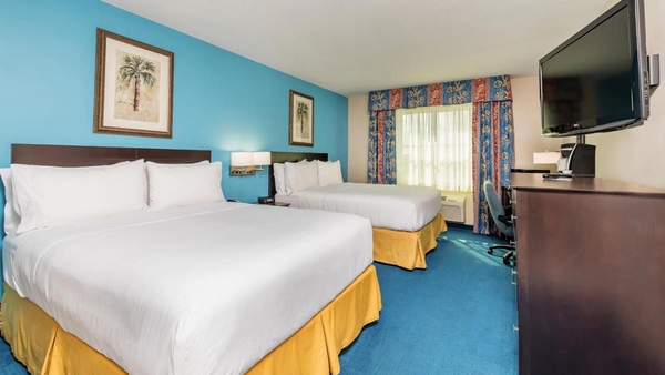 Holiday Inn Express & Suites Miami Kendall by IHG Image #12 Holiday Inn Express & Suites Miami Kendall by IHG Image #12