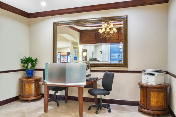 Holiday Inn Express & Suites Miami Kendall by IHG Image #29 Holiday Inn Express & Suites Miami Kendall by IHG Image #29