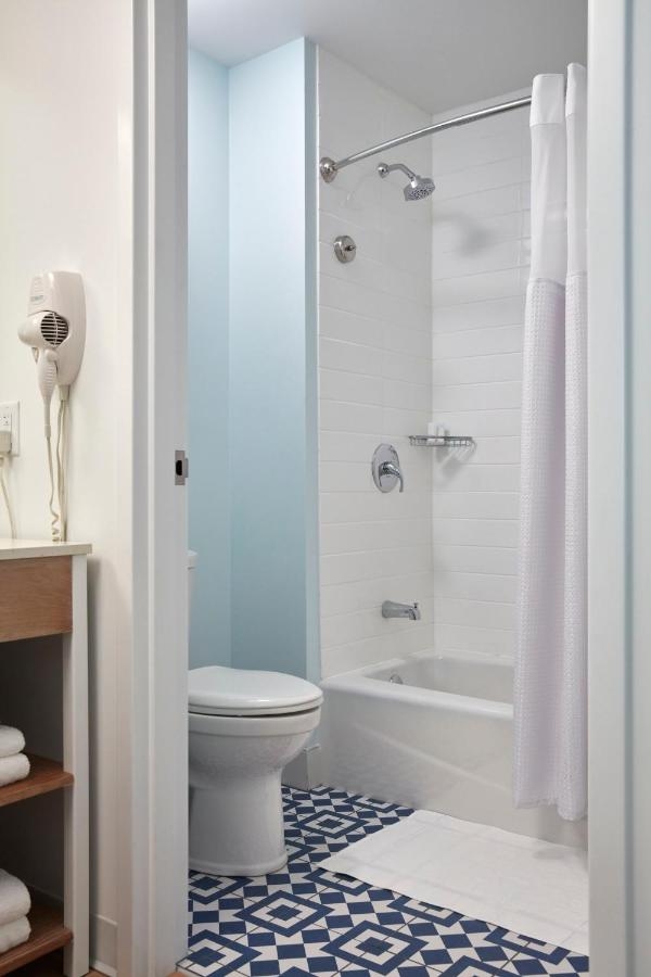 Universal's Endless Summer Resort - Surfside Inn and Suites Image #15 Universal's Endless Summer Resort - Surfside Inn and Suites Image #15