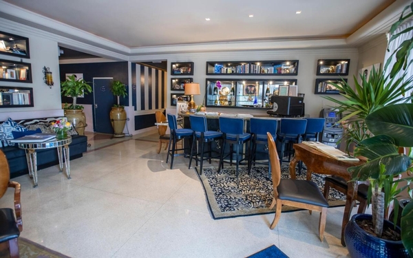 Riviera Suites Image #7