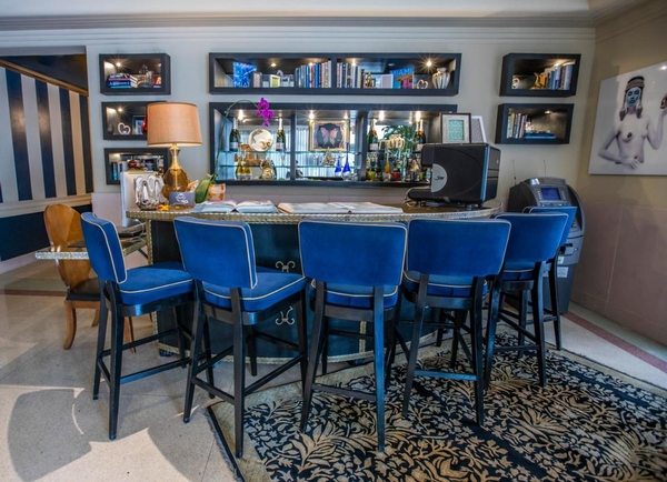 Riviera Suites Image #8