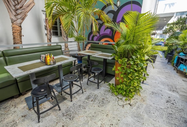 Riviera Suites Image #17