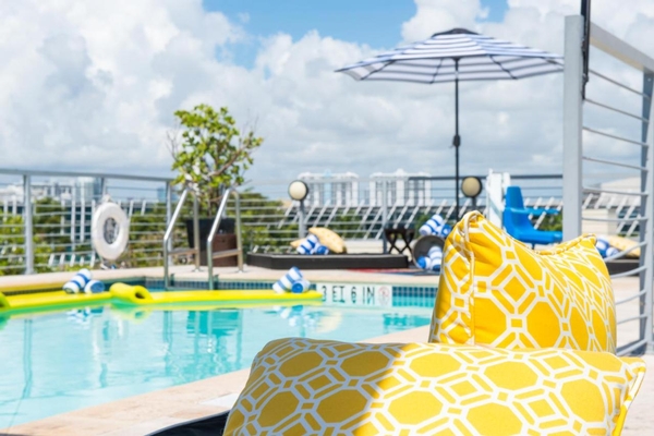 Riviera Suites Image #24