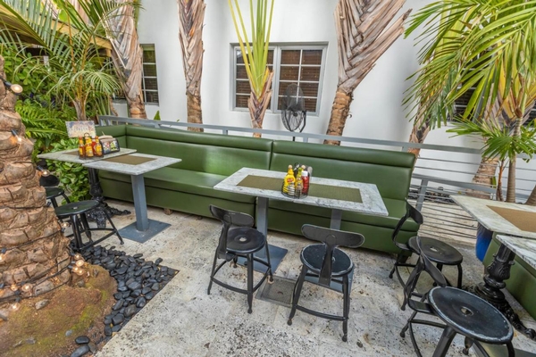Riviera Suites Image #33