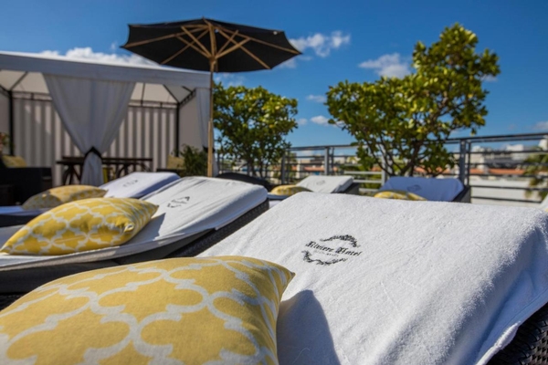 Riviera Suites Image #37