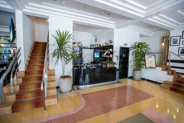 Riviera Suites Image #41