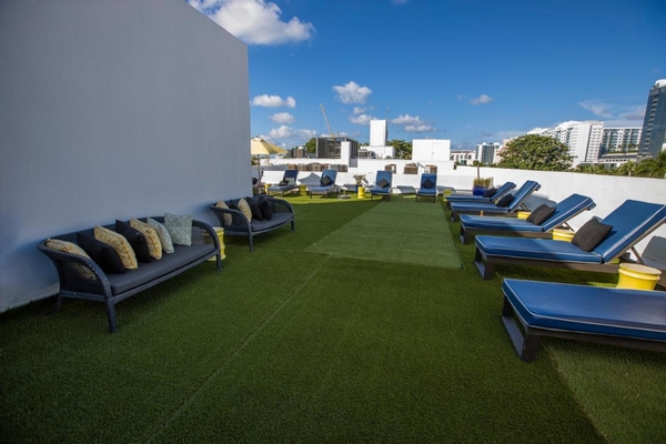 Riviera Suites Image #42