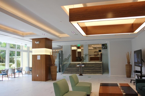 Holiday Inn Miami Beach-Oceanfront by IHG Image #8