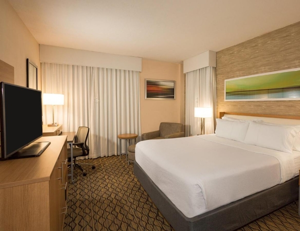 Holiday Inn Miami Beach-Oceanfront by IHG Image #13