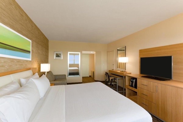 Holiday Inn Miami Beach-Oceanfront by IHG Image #14