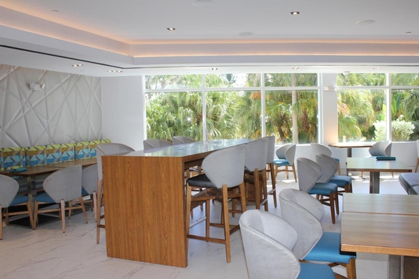 Holiday Inn Miami Beach-Oceanfront by IHG Image #19